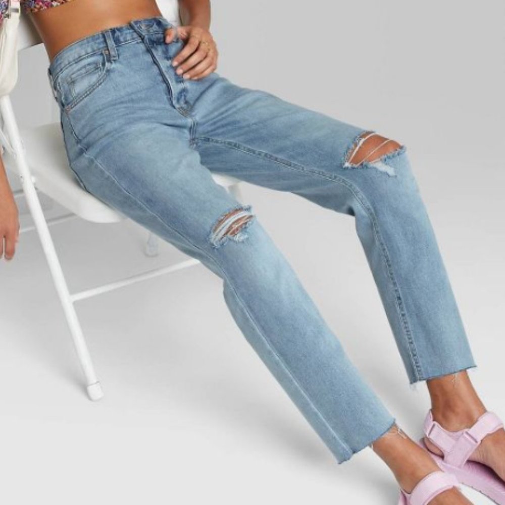 Wild Fable Super-High Rise Distressed Slim Straight Jeans Medium Wash